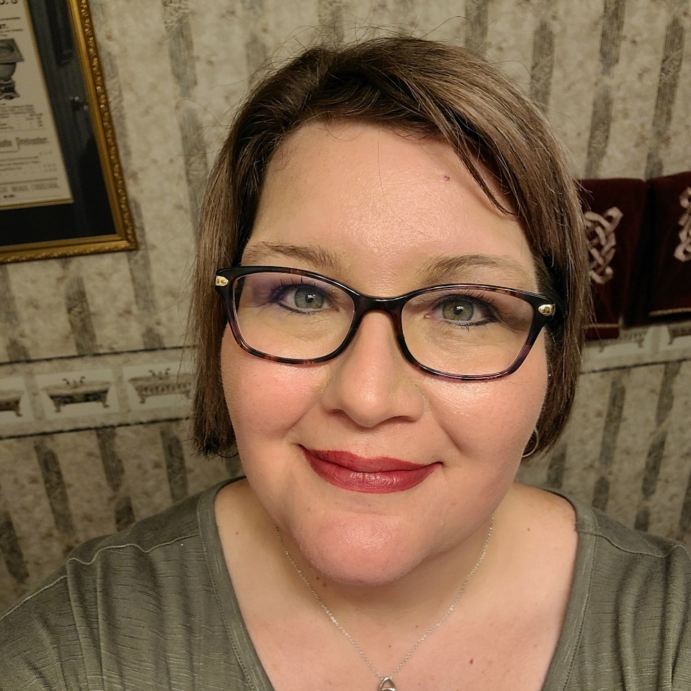 Meet your Posher, Jacy